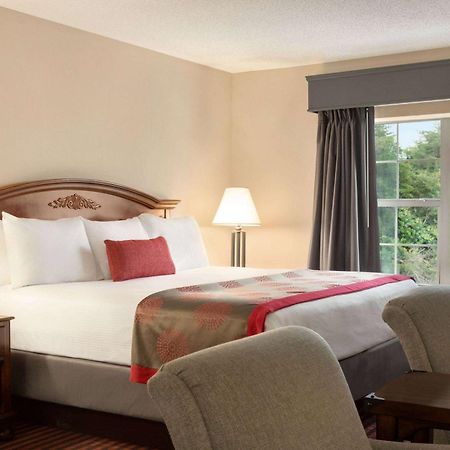 Готель Ramada By Wyndham Pigeon Forge North Екстер'єр фото