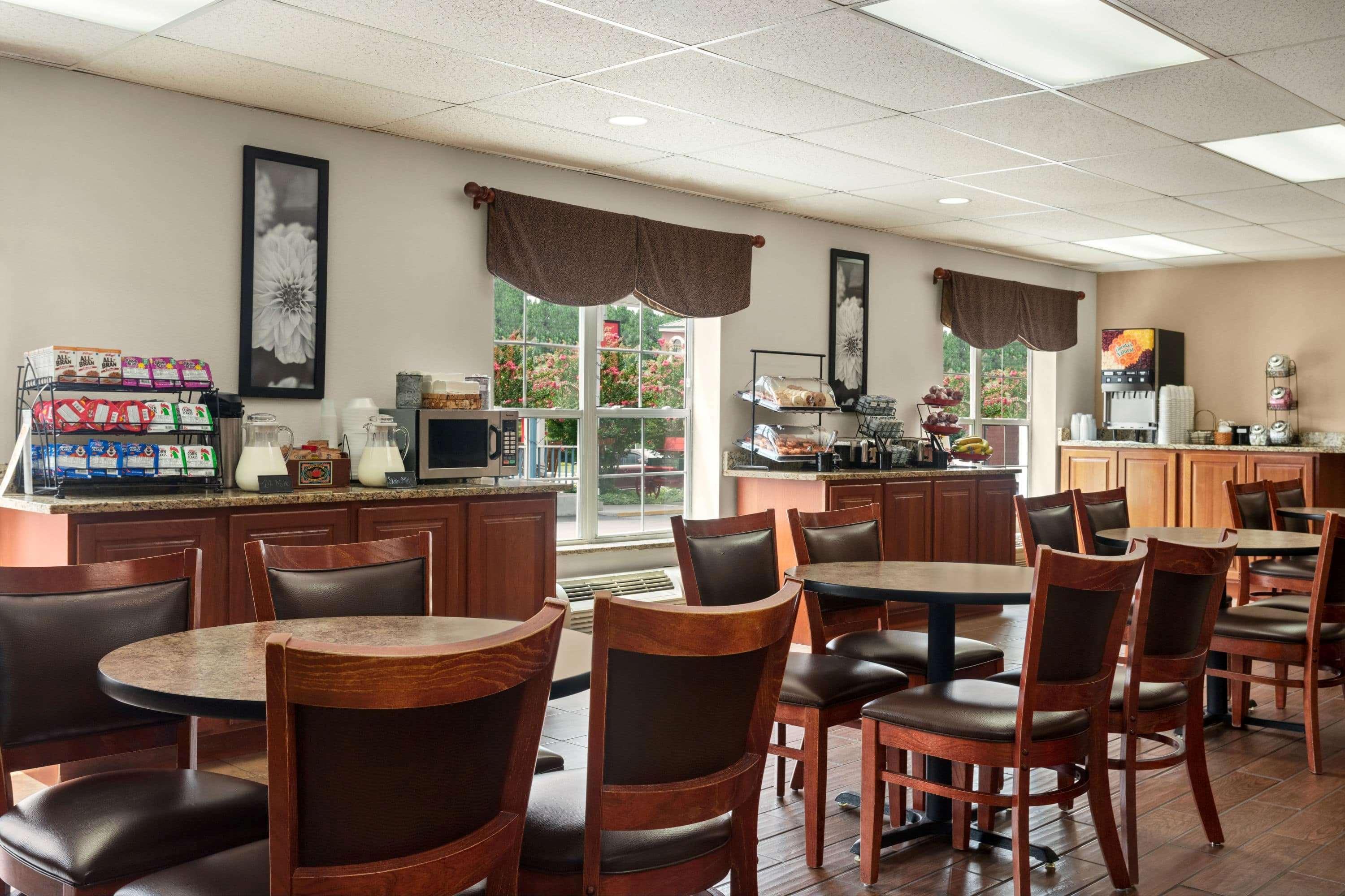 Готель Ramada By Wyndham Pigeon Forge North Екстер'єр фото