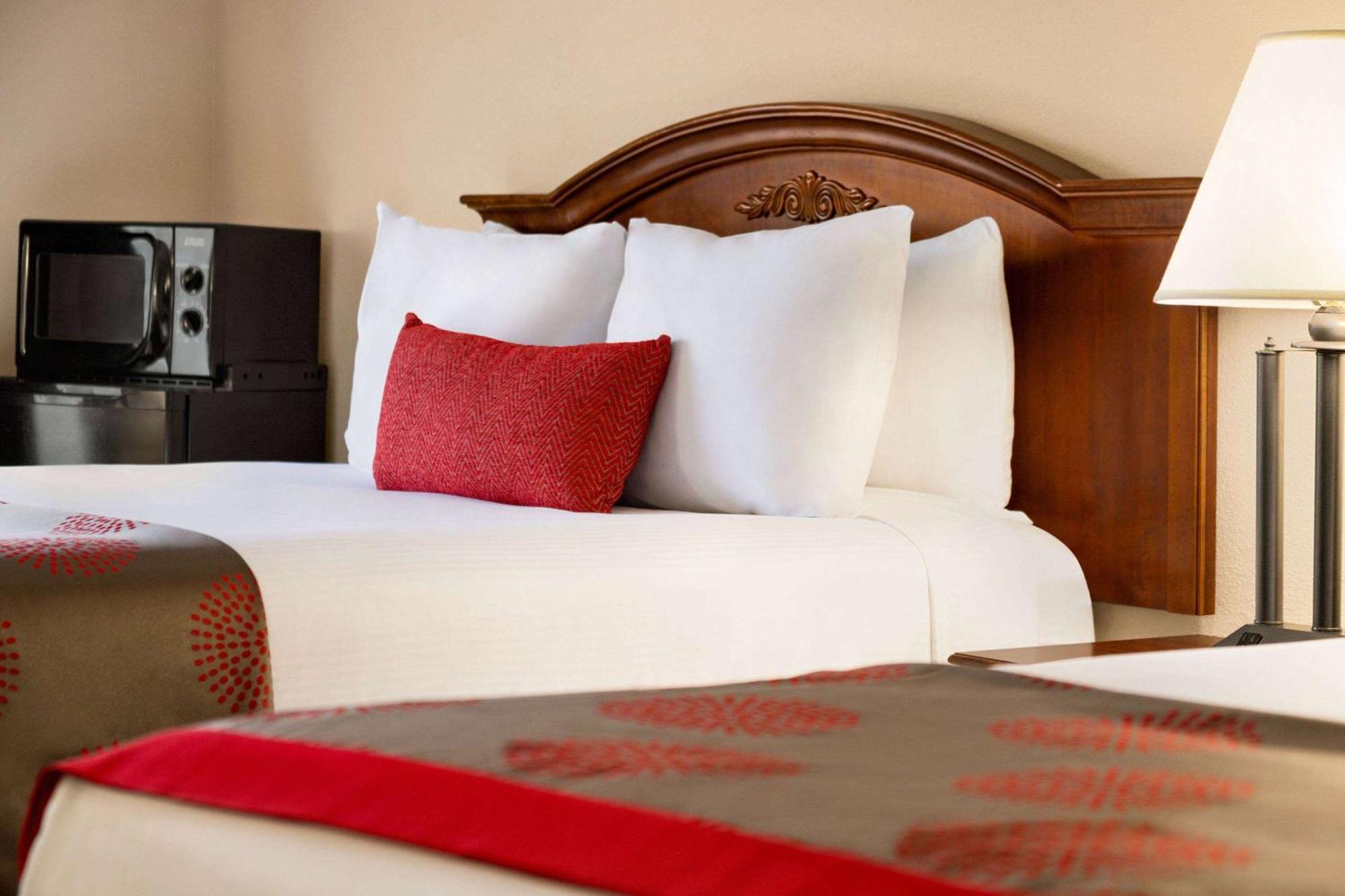 Готель Ramada By Wyndham Pigeon Forge North Екстер'єр фото