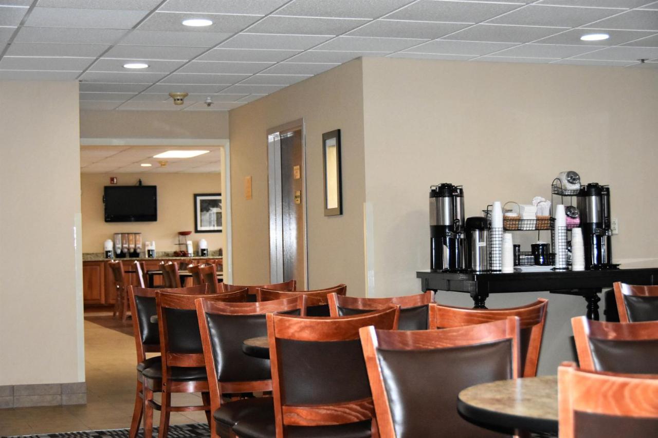 Готель Ramada By Wyndham Pigeon Forge North Екстер'єр фото